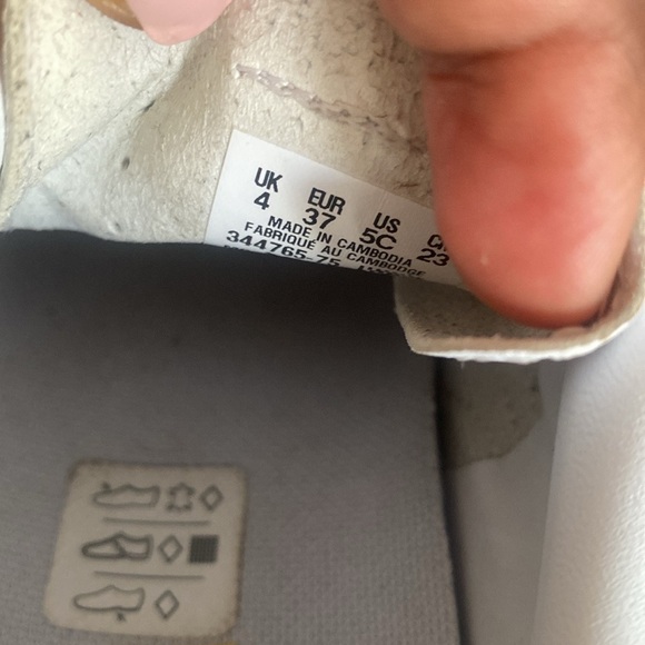 PUMA GV Special! EUC - Picture 4 of 8